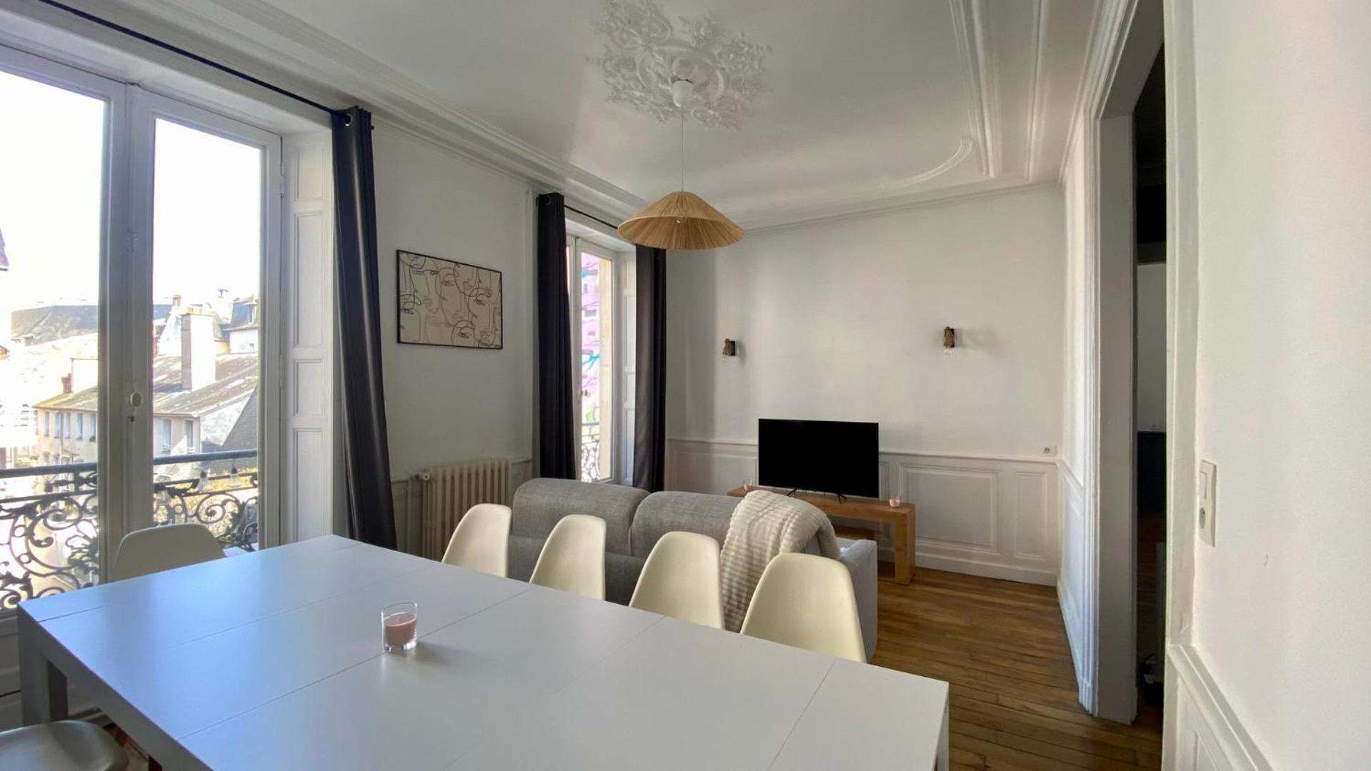 Spacieux Pour 10 Personnes Au Coeur De Rennes Exterior photo